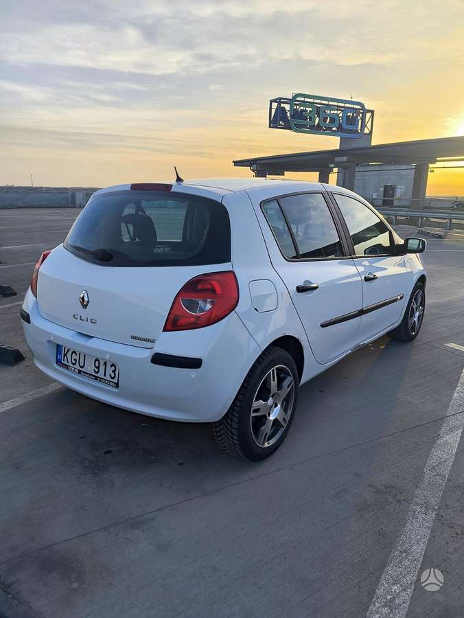 Renault Clio, 1.6 l., hatchback