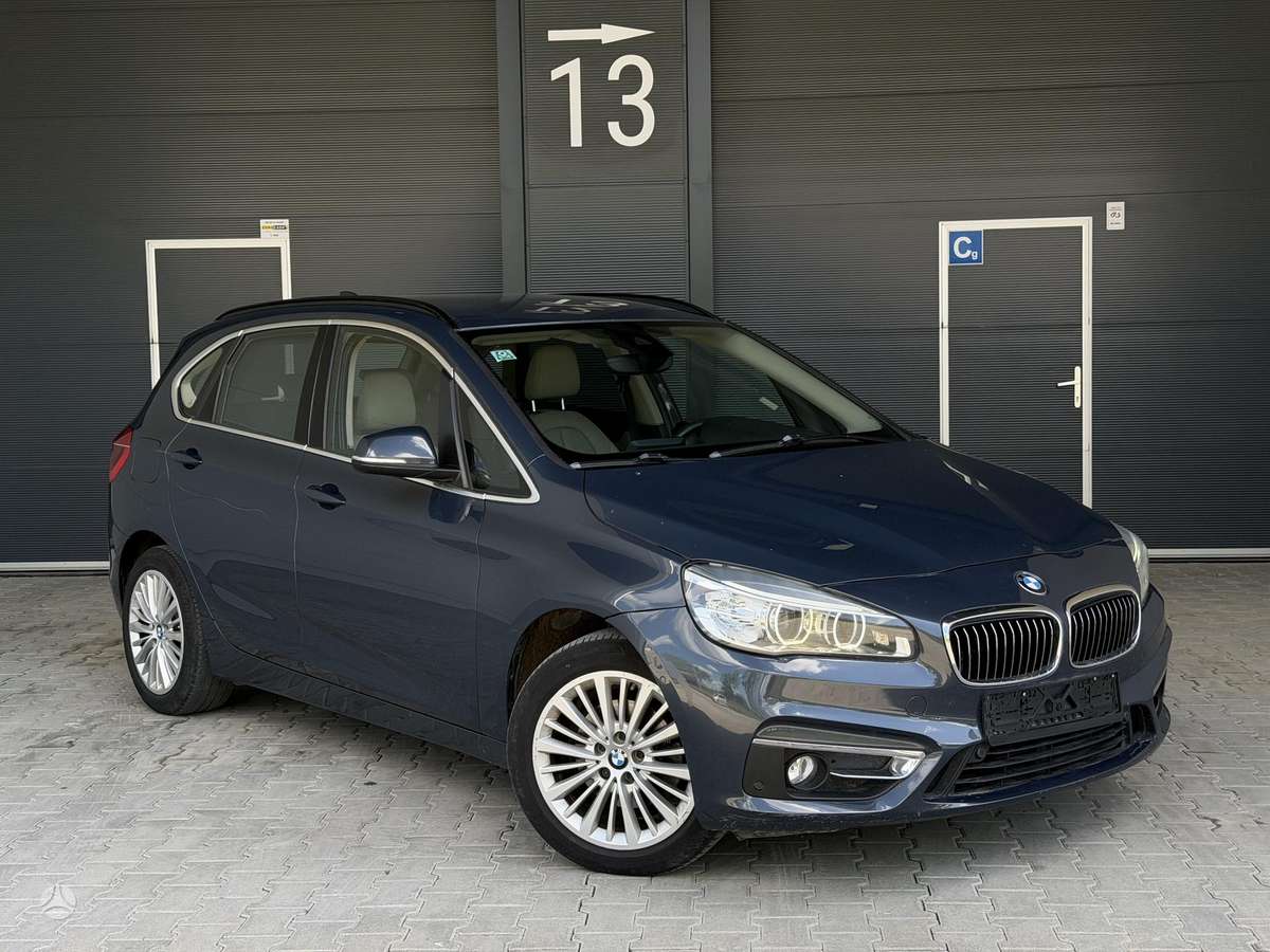 BMW 218 Gran Tourer, Минивэн