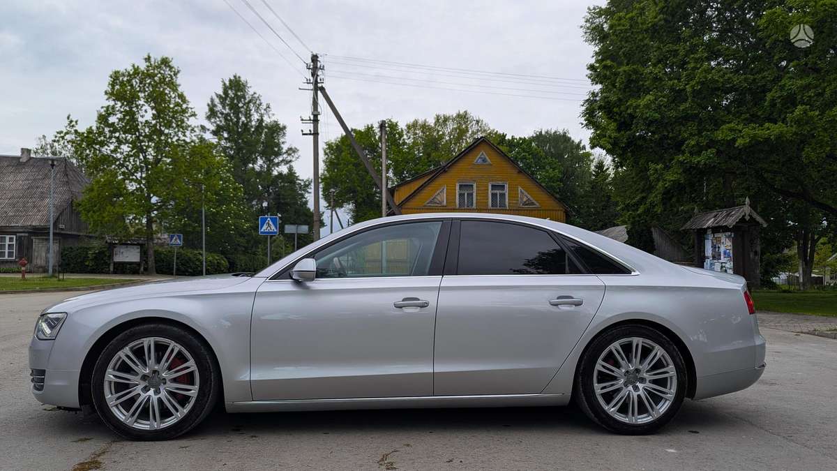 Audi A8, 3.0 l., Седан