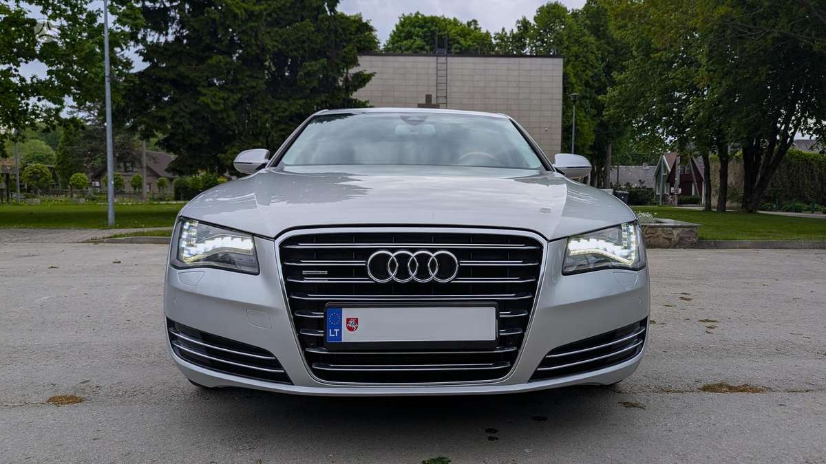 Audi A8, 3.0 l., Седан