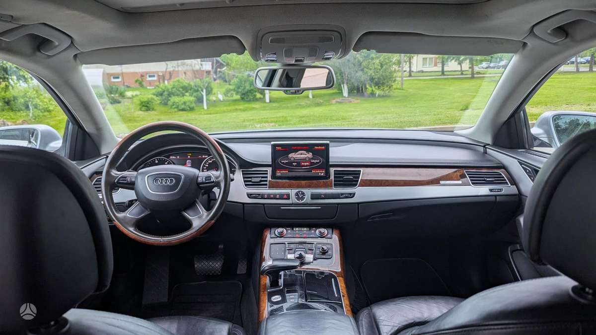 Audi A8, 3.0 l., Седан
