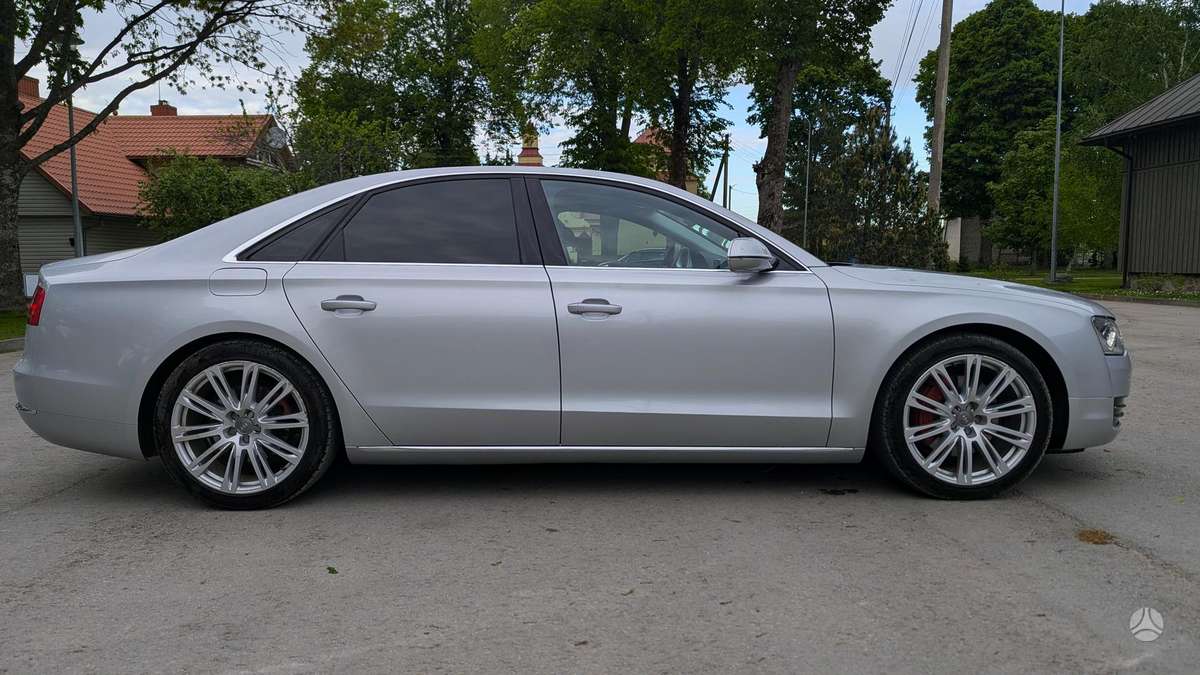 Audi A8, 3.0 l., Седан