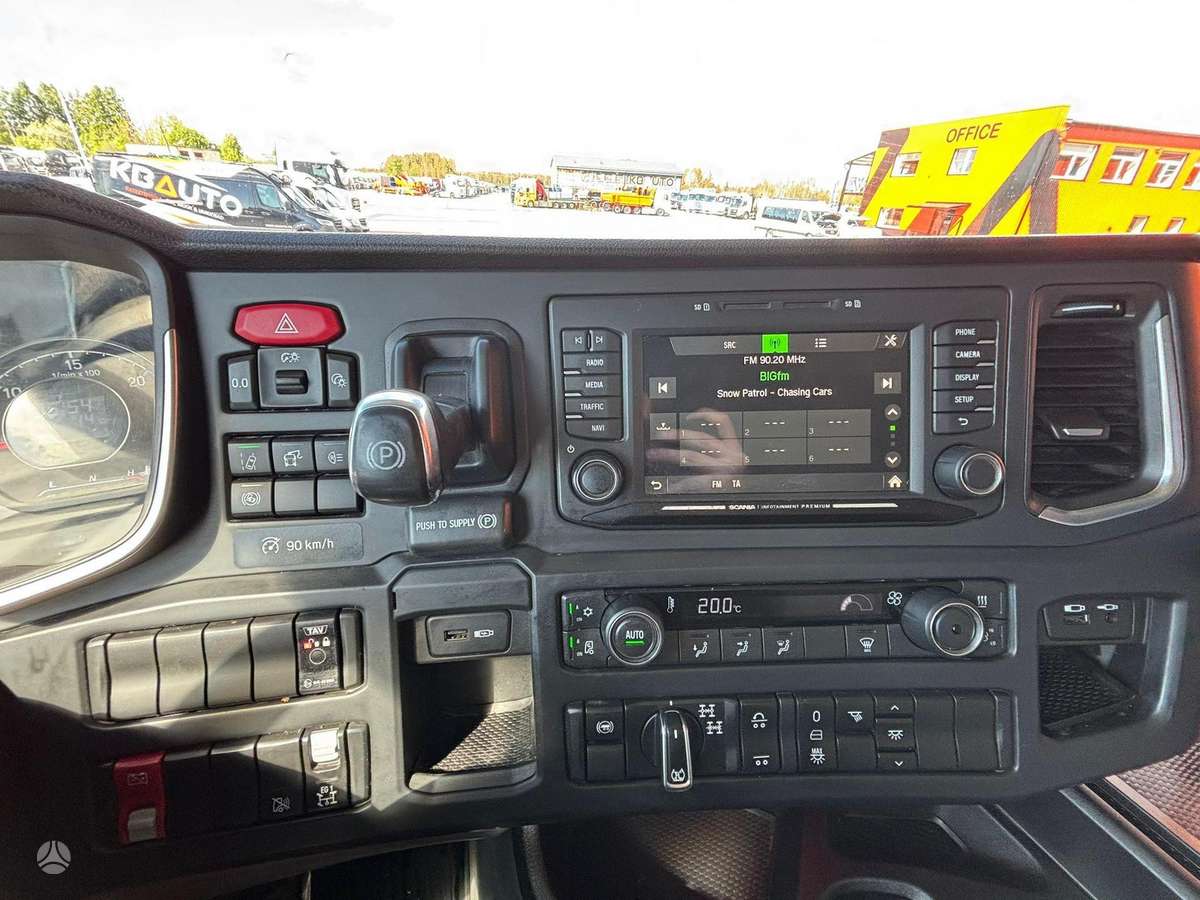 Scania G 500 8x4, с краном