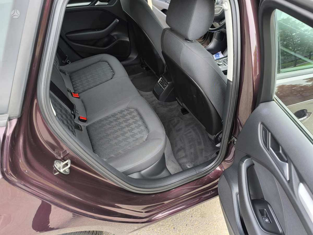 Audi A3, 1.6 l., hatchback