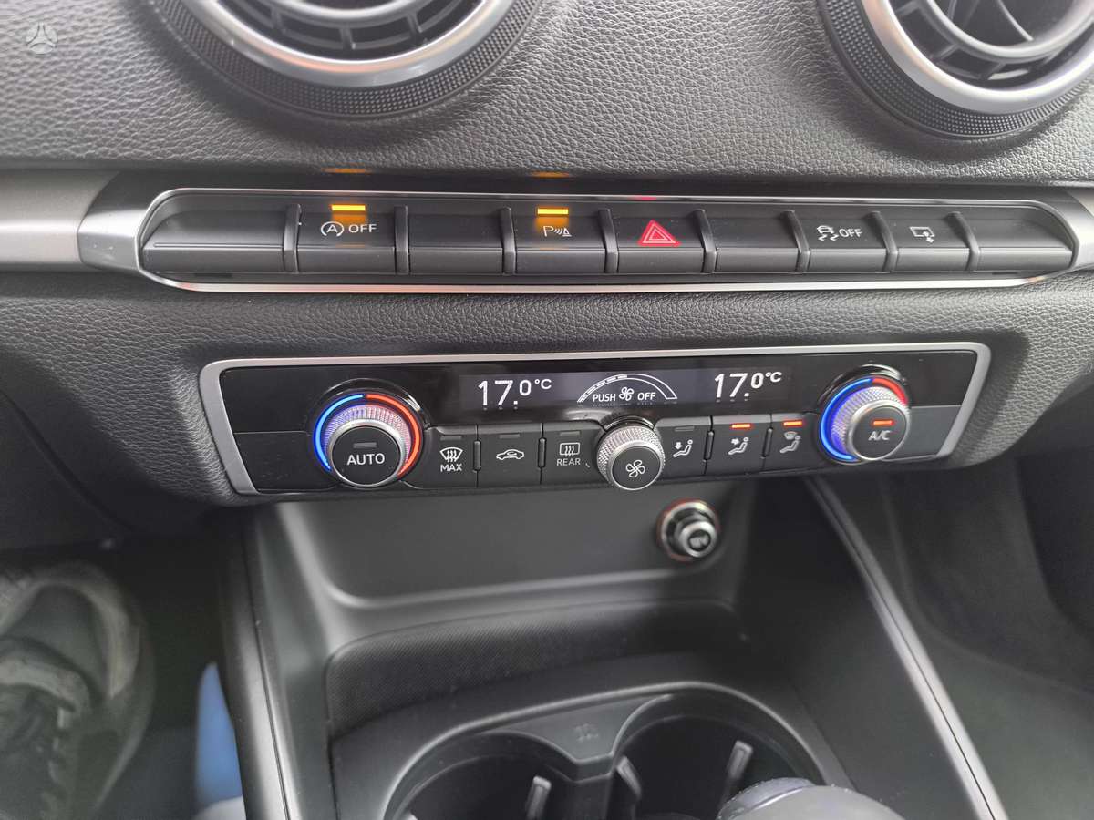Audi A3, 1.6 l., hatchback