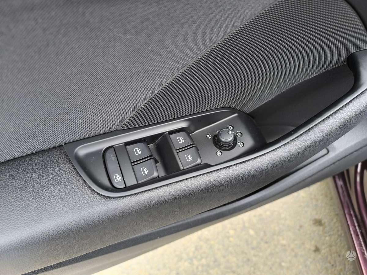 Audi A3, 1.6 l., hatchback
