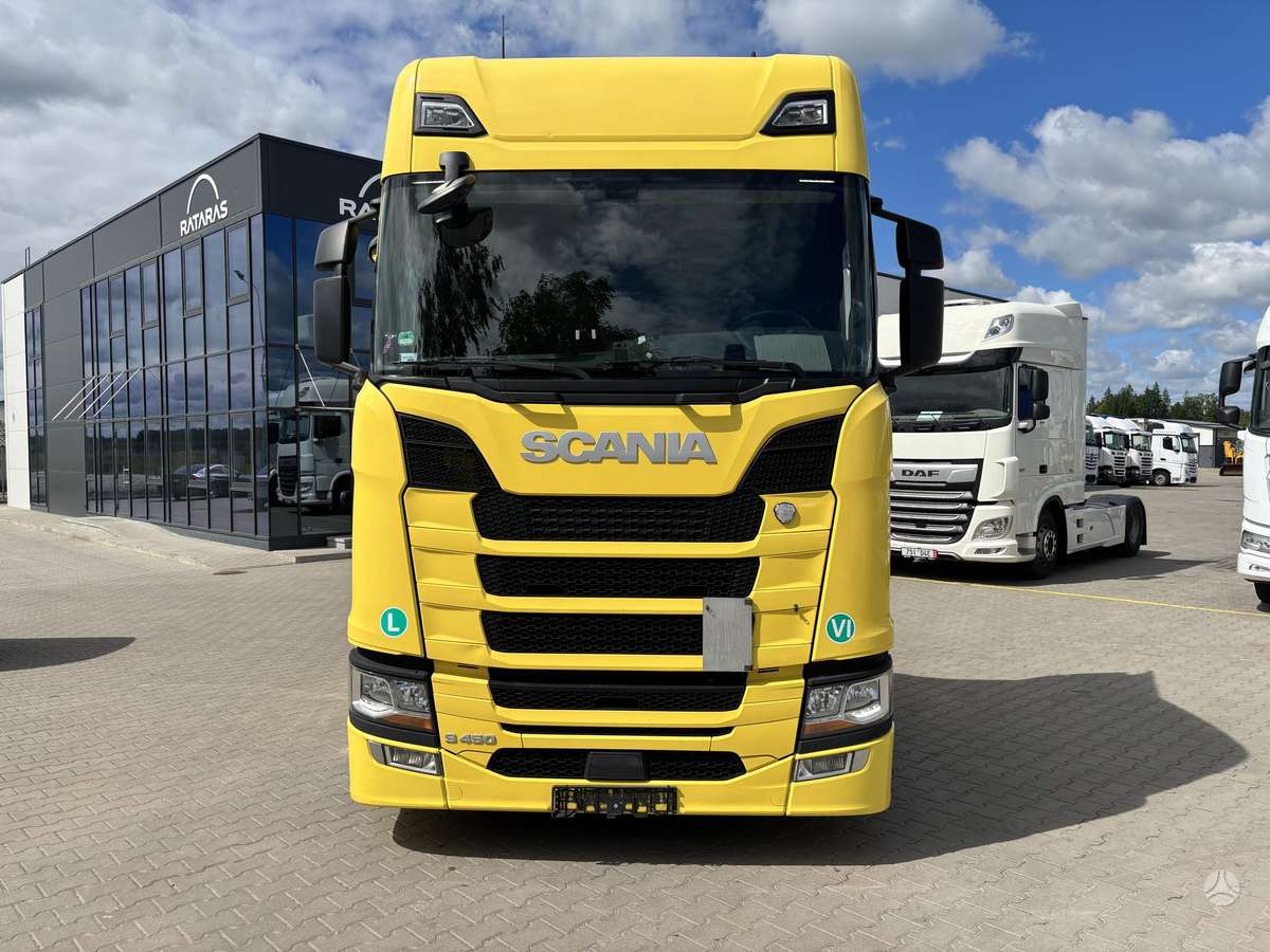 Scania S450 LOWDECK, double sleeper