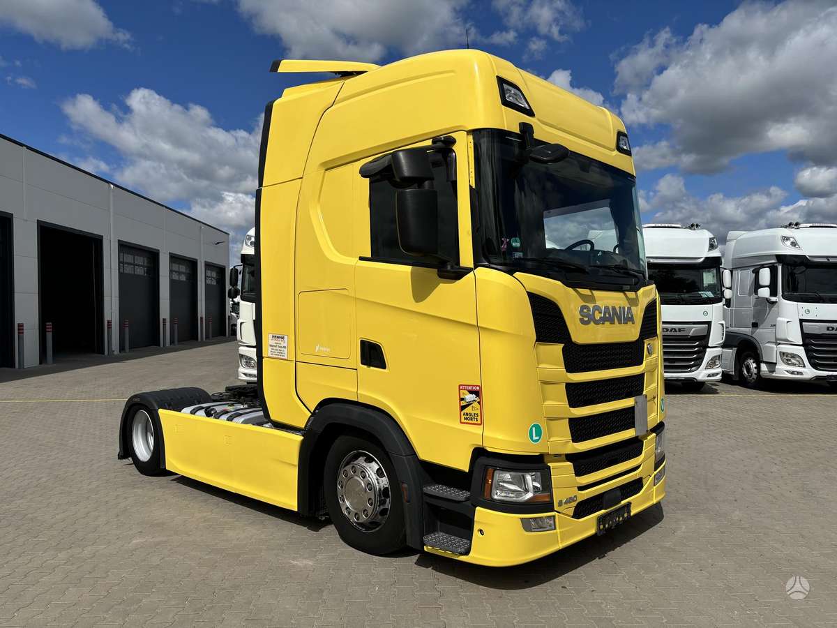 Scania S450 LOWDECK, double sleeper