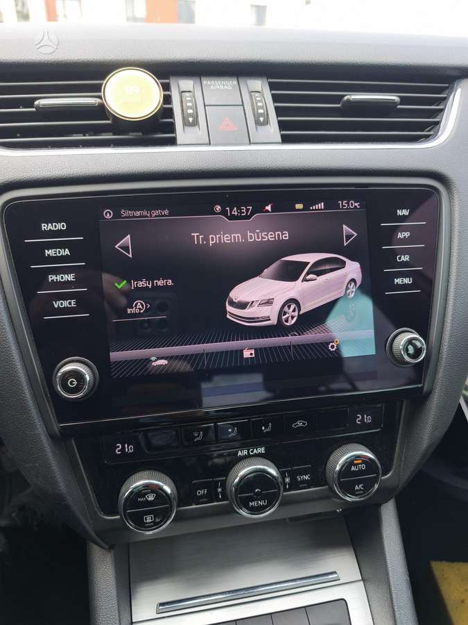 Skoda Octavia, 2.0 l., Седан