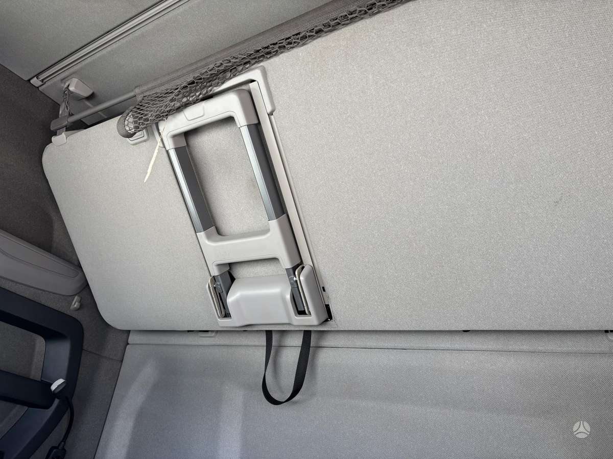 Scania S450 LOWDECK, double sleeper