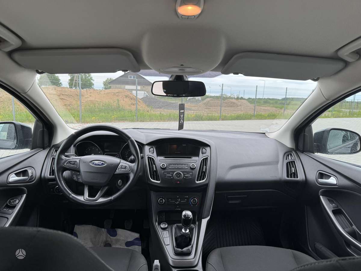 Ford Focus, 1.0 l., hatchback
