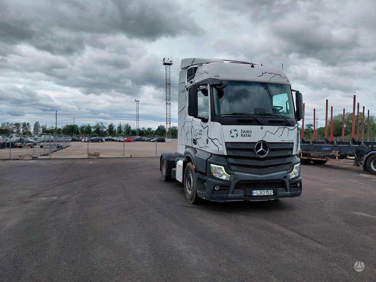 Mercedes-Benz Actros, single sleeper