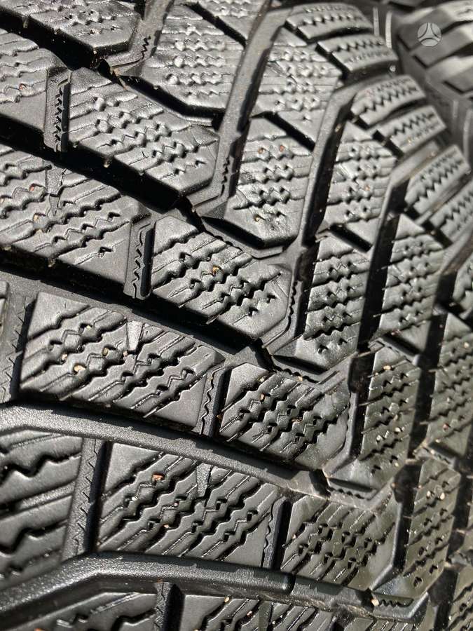 Goodyear, winter 215/55 R17