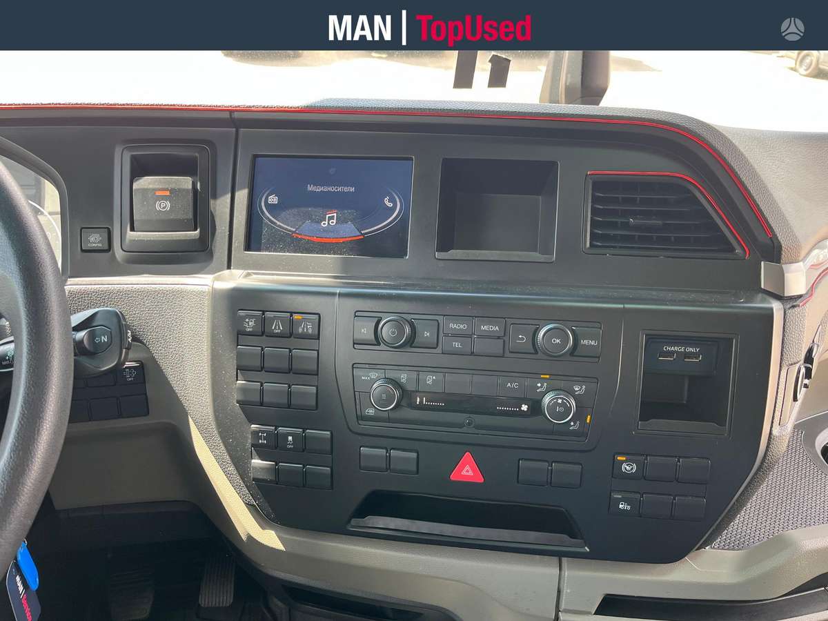 MAN 18.480 4x2 GX cab (2818), double sleeper