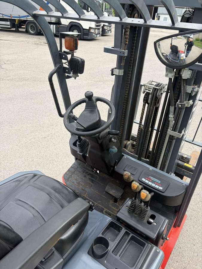 Heli CPD15, forklifts