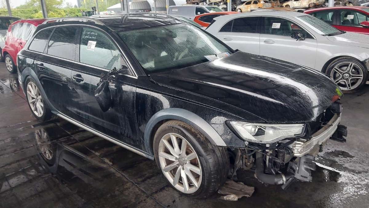 Audi A6 allroad dalimis. Variklio kodas crte