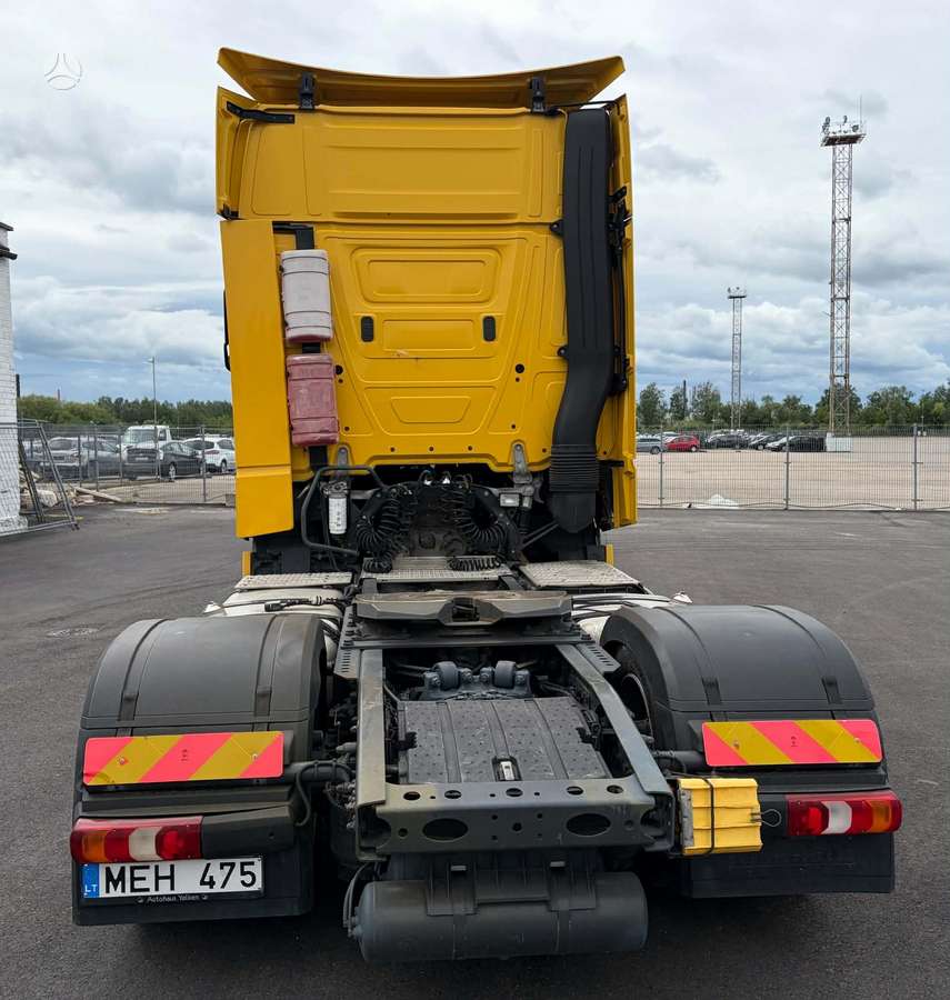 Mercedes-Benz Actros 1845 Mega, double sleeper