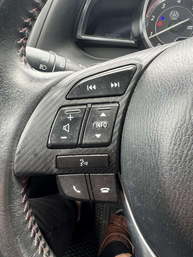 Mazda 3, 2.2 l., Седан