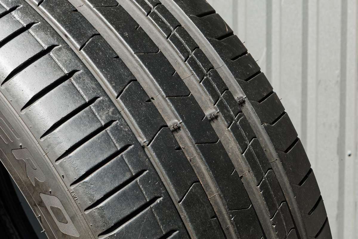 Pirelli Runflat P Zero 4 (BMW), vasarinės 275/40 R22