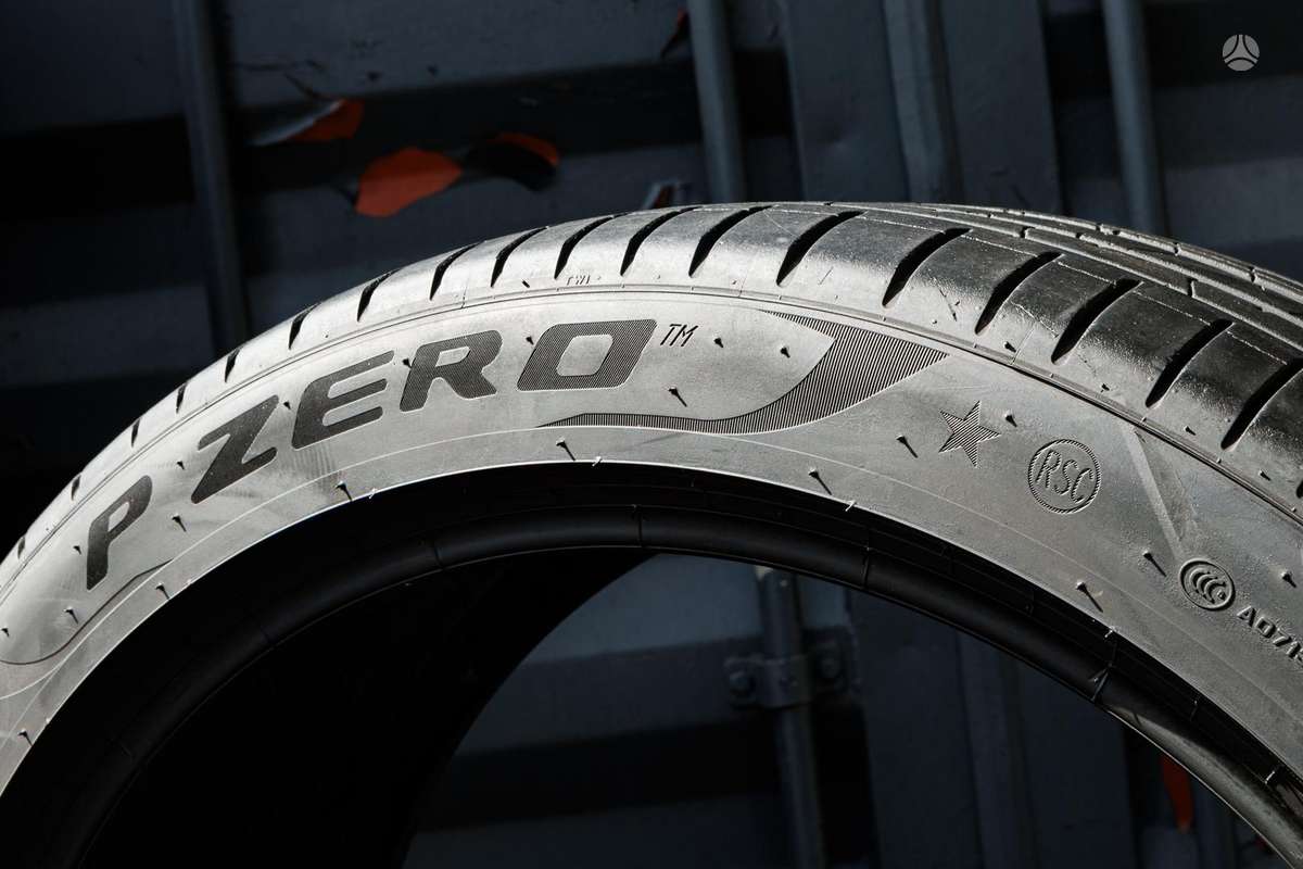 Pirelli Runflat P Zero 4 (BMW), летние 275/40 R22