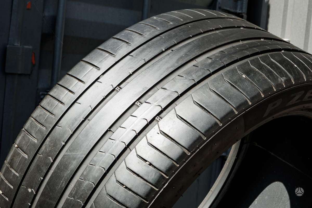 Pirelli Runflat P Zero 4 (BMW), летние 275/40 R22