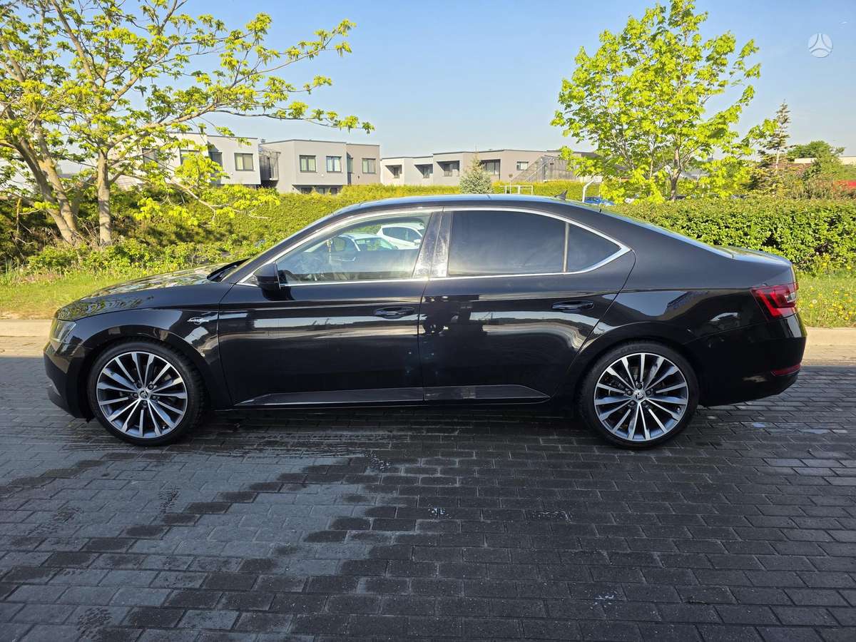 Skoda Superb, 2.0 l., Хэтчбек