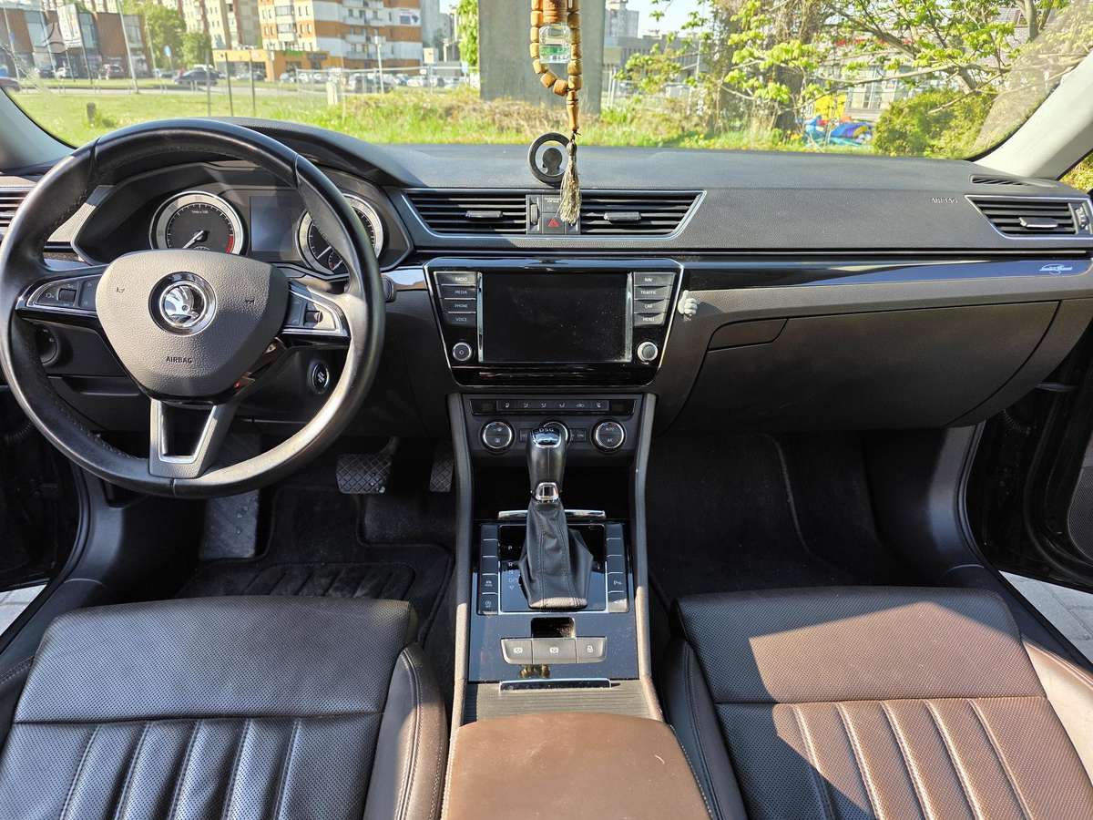 Skoda Superb, 2.0 l., Хэтчбек