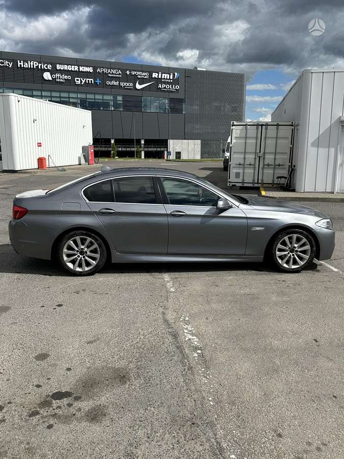 BMW 520, 2.0 l., Седан