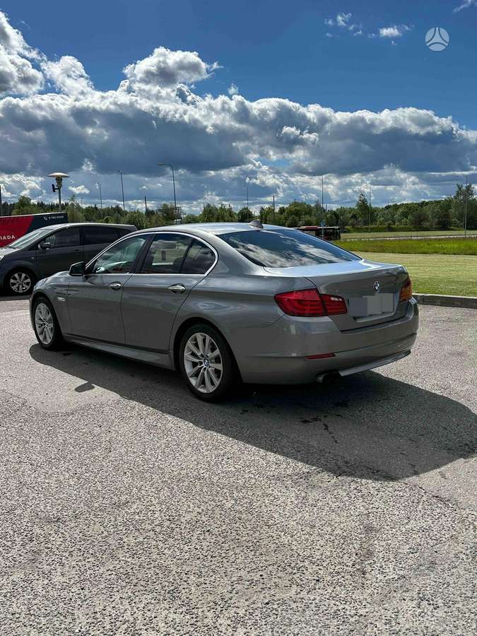 BMW 520, 2.0 l., Седан