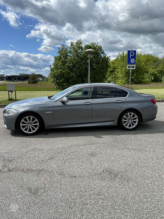 BMW 520, 2.0 l., Седан
