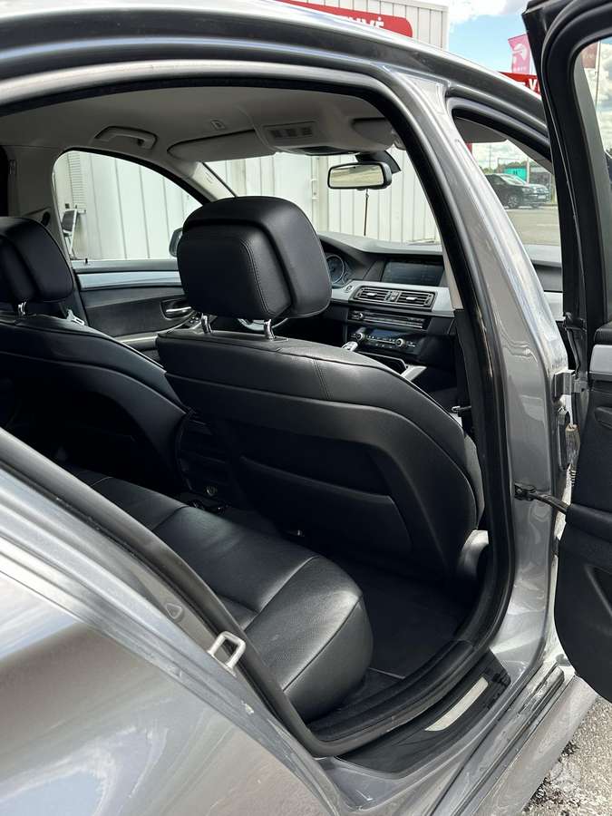 BMW 520, 2.0 l., Седан