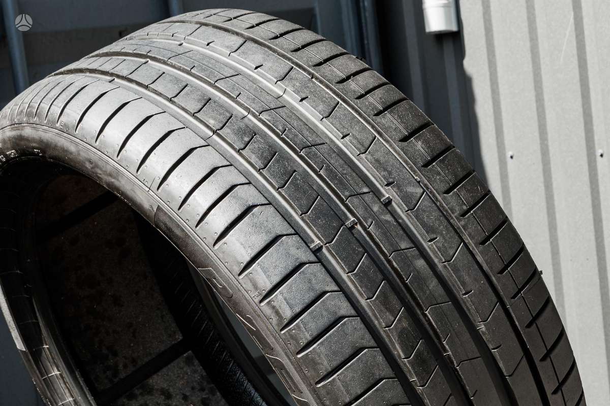 Pirelli P Zero 4 (VOL), vasarinės 275/35 R22