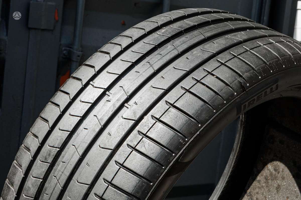 Pirelli P Zero 4 (VOL), vasarinės 275/35 R22