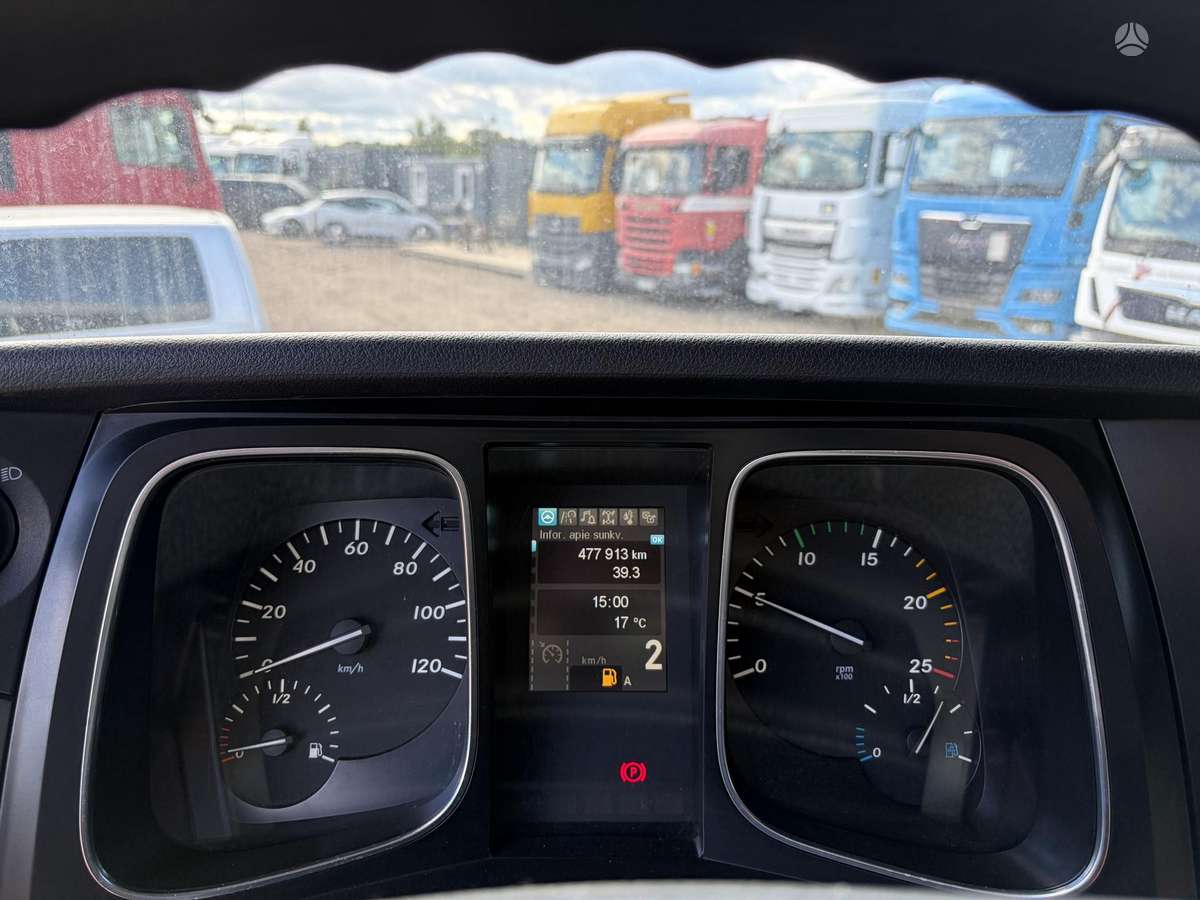 Mercedes-Benz Actros 1845 Stream Space, single sleeper
