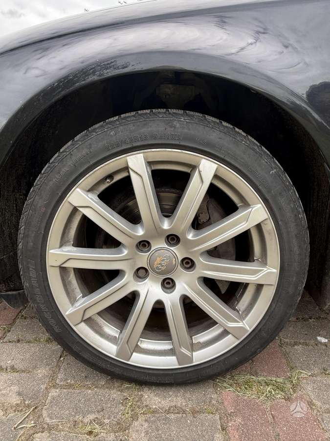 Audi A4, 3.0 l., Седан