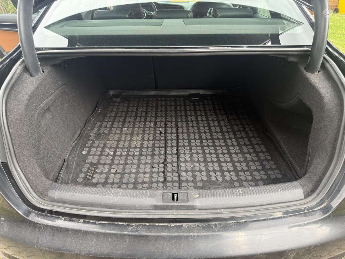 Audi A4, 3.0 l., Седан