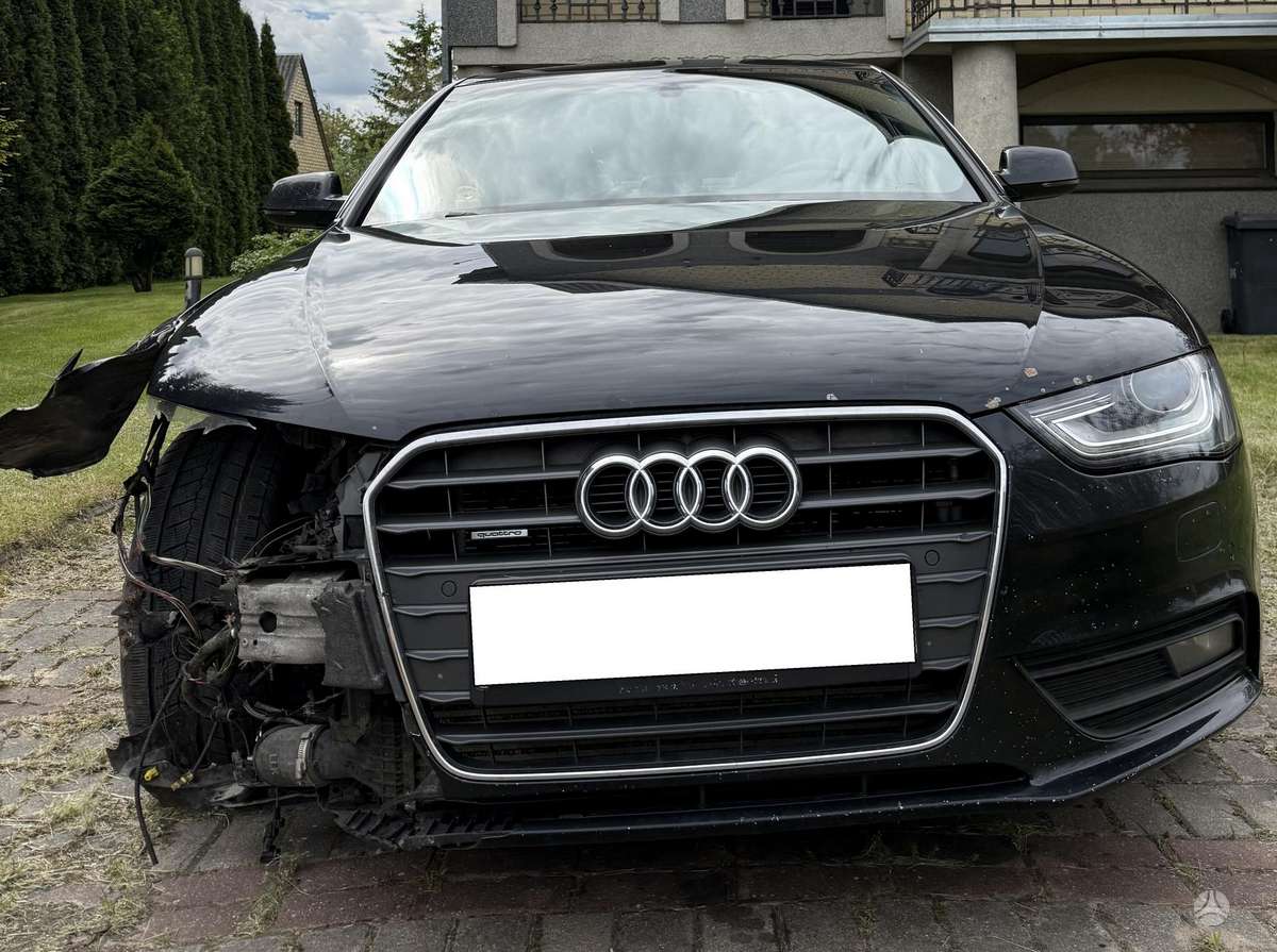 Audi A4, 3.0 l., Седан