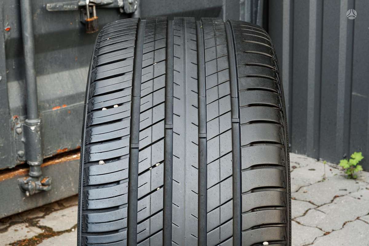 Dynamo Hiscend MSU01, летние 275/40 R18