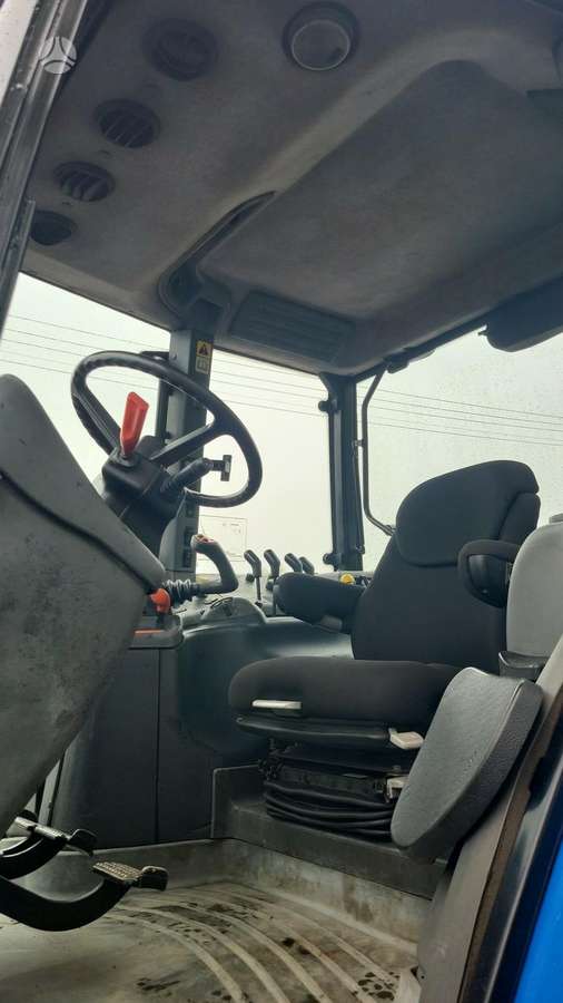 New Holland TM150, traktoriai