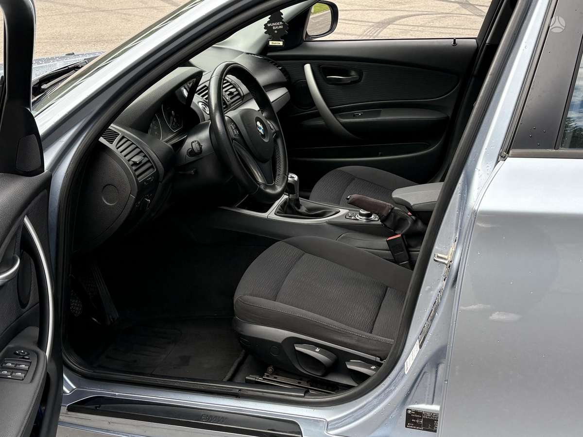 BMW 116, 2.0 l., Хэтчбек