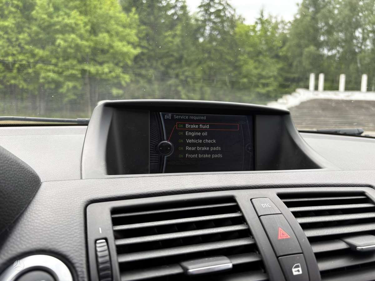 BMW 116, 2.0 l., hatchback