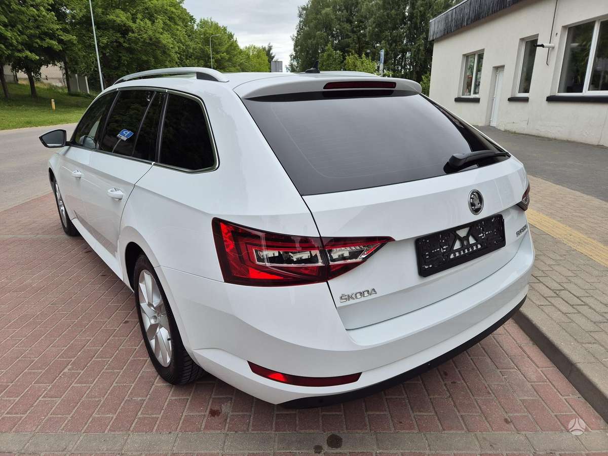 Skoda Superb, 1.8 l., Универсал