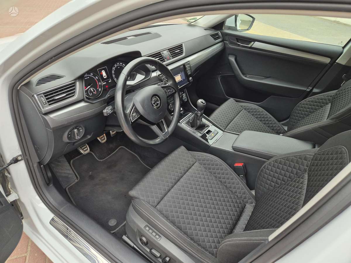 Skoda Superb, 1.8 l., Универсал
