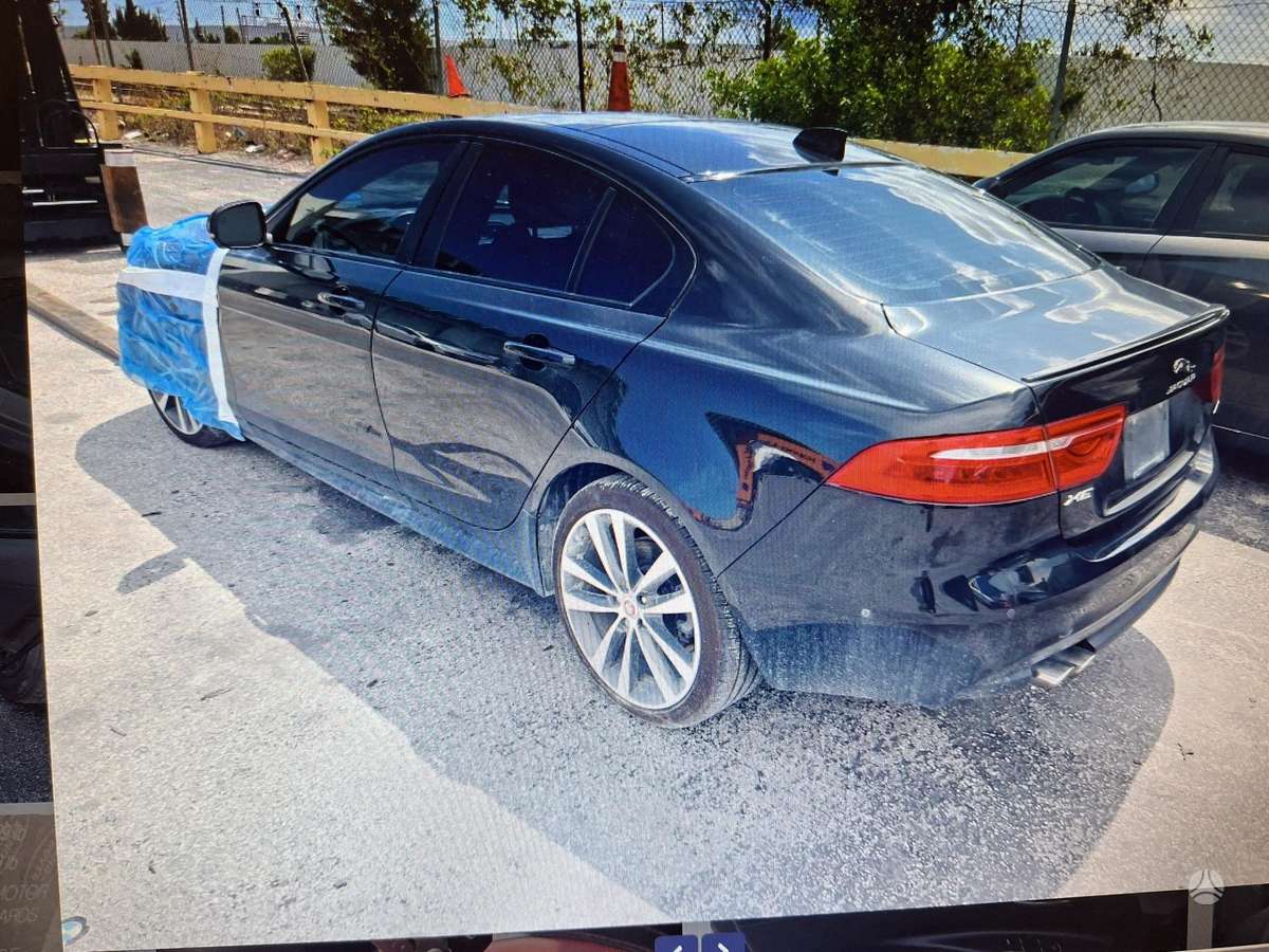 Jaguar XE, 2.0 l., Седан