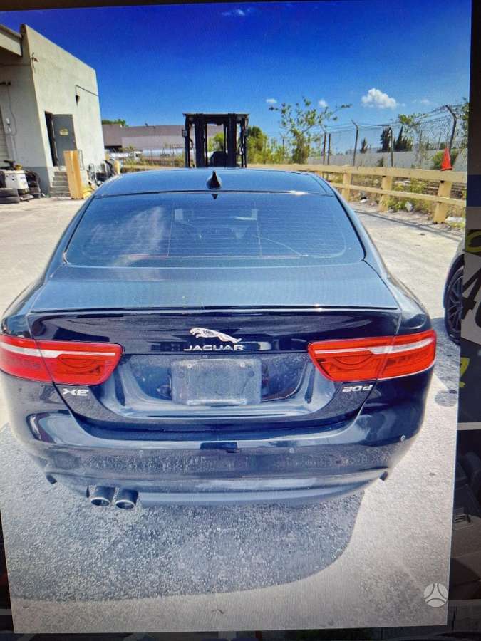Jaguar XE, 2.0 l., Седан