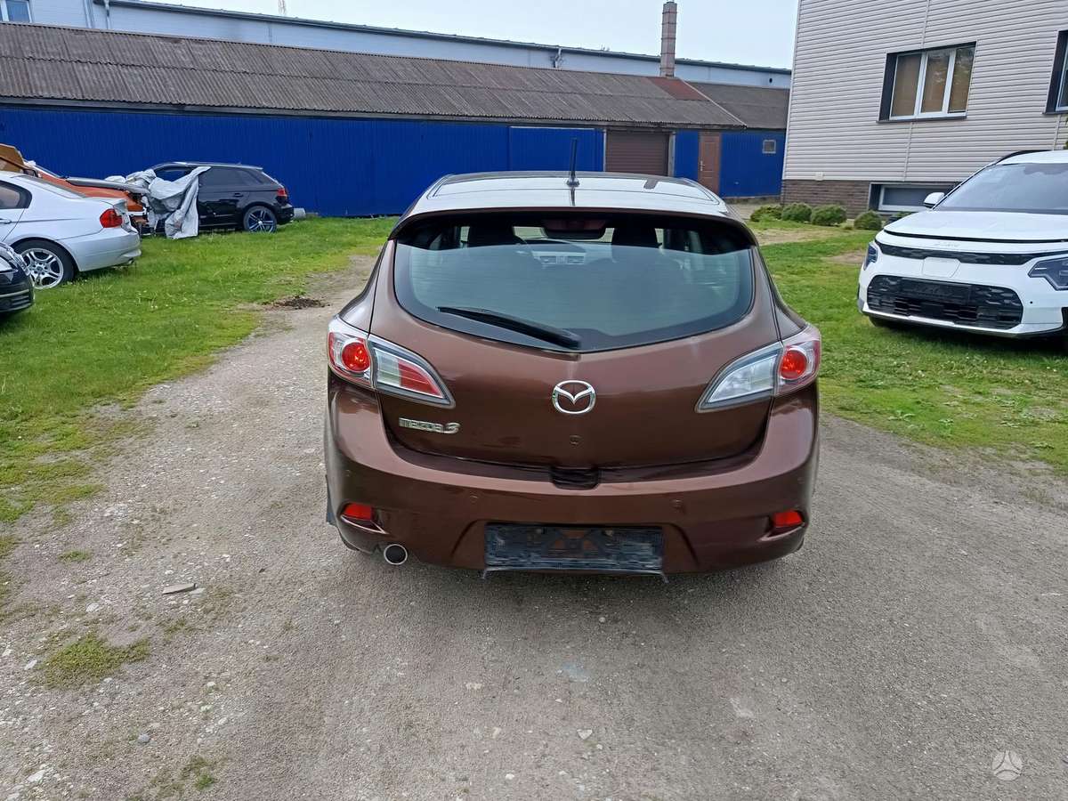 Mazda 3, 2.0 l., hatchback