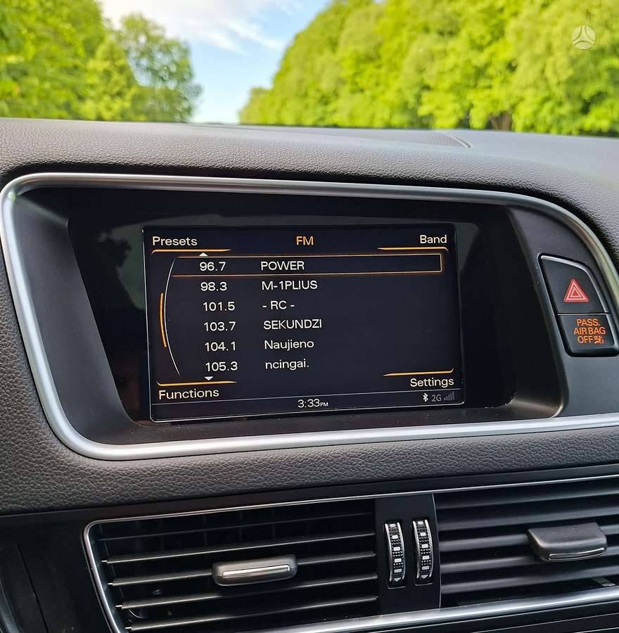 Audi Q5, 2.0 l., off-road / crossover