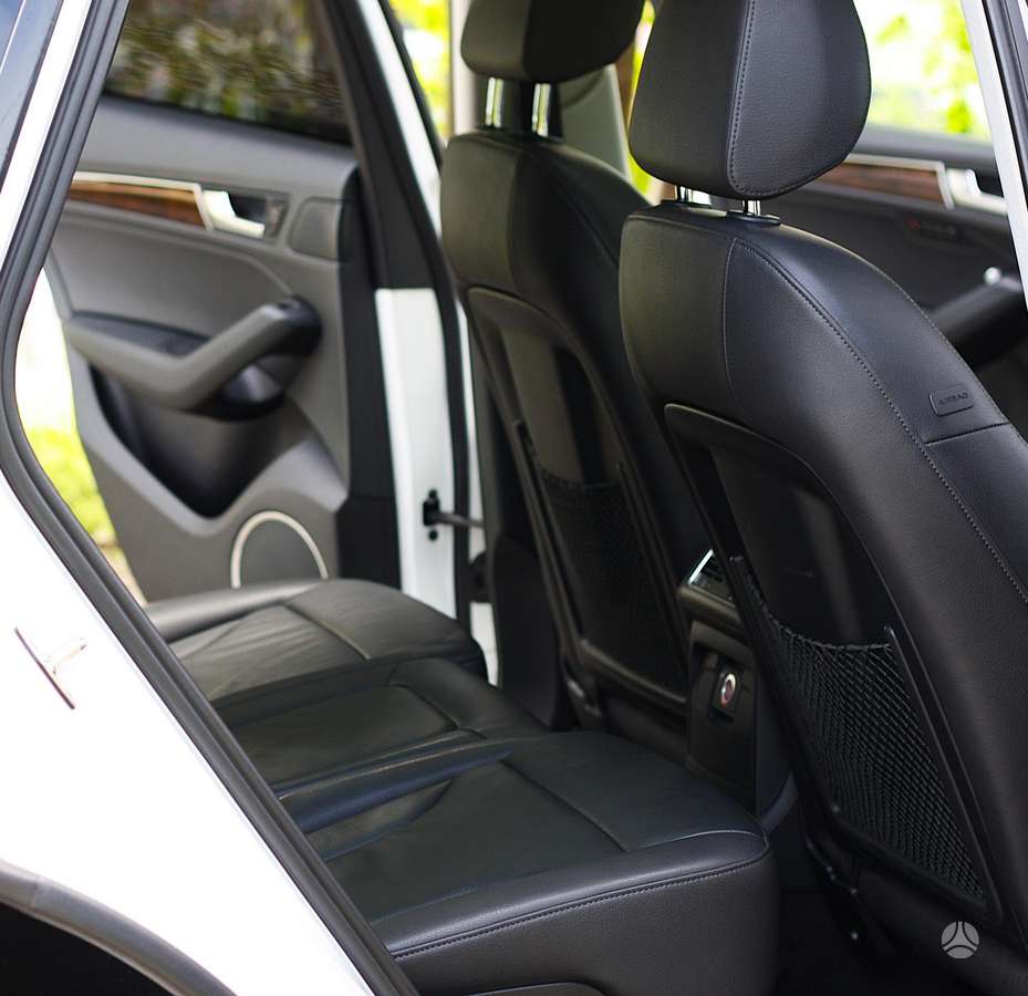 Audi Q5, 2.0 l., off-road / crossover