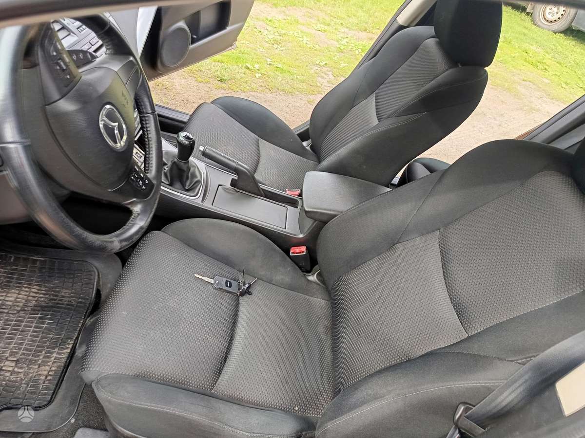 Mazda 3, 2.0 l., sedanas