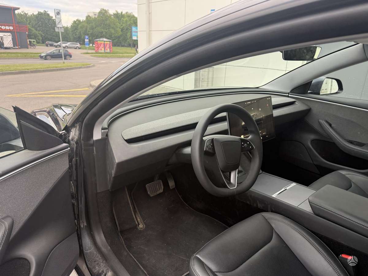 Tesla Model 3, 60 kWh, hatchback